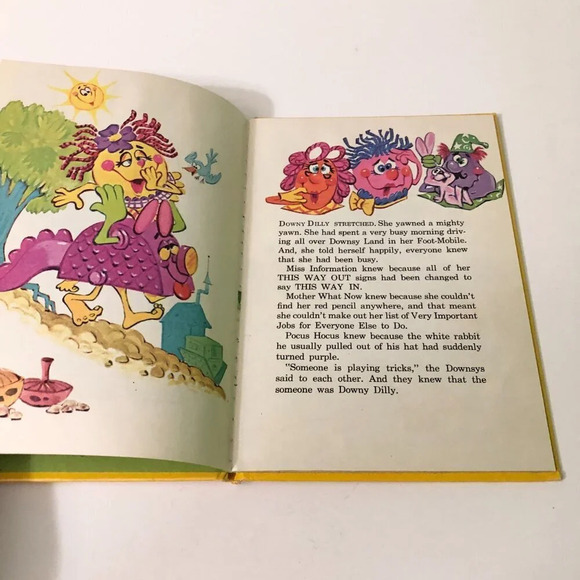 Vintage 1969 Mattel Upsy Downsy Downy Dilly Playset with Board and Book - Picture 15 of 16